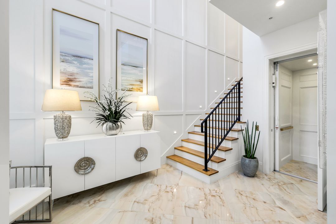 16320 Corsica Way #202, Naples, FL 34110