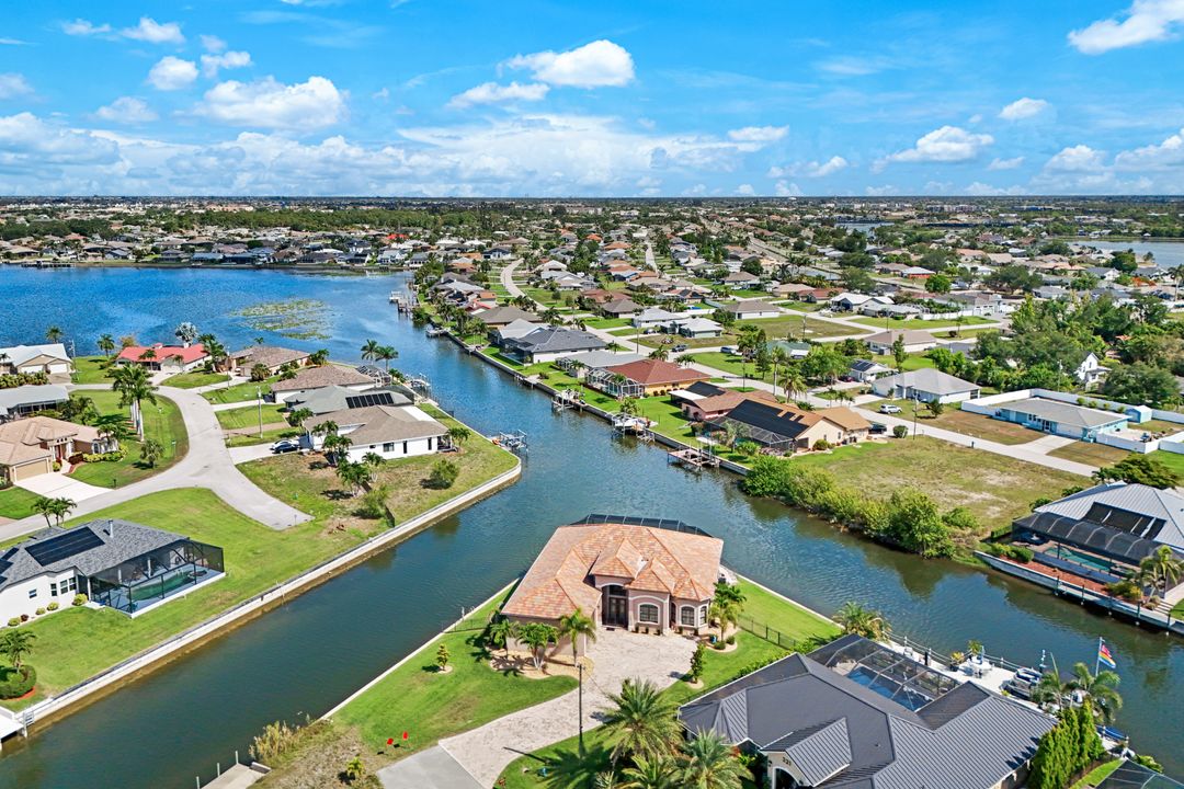 225 SW 12th Terrace, Cape Coral, FL 33991