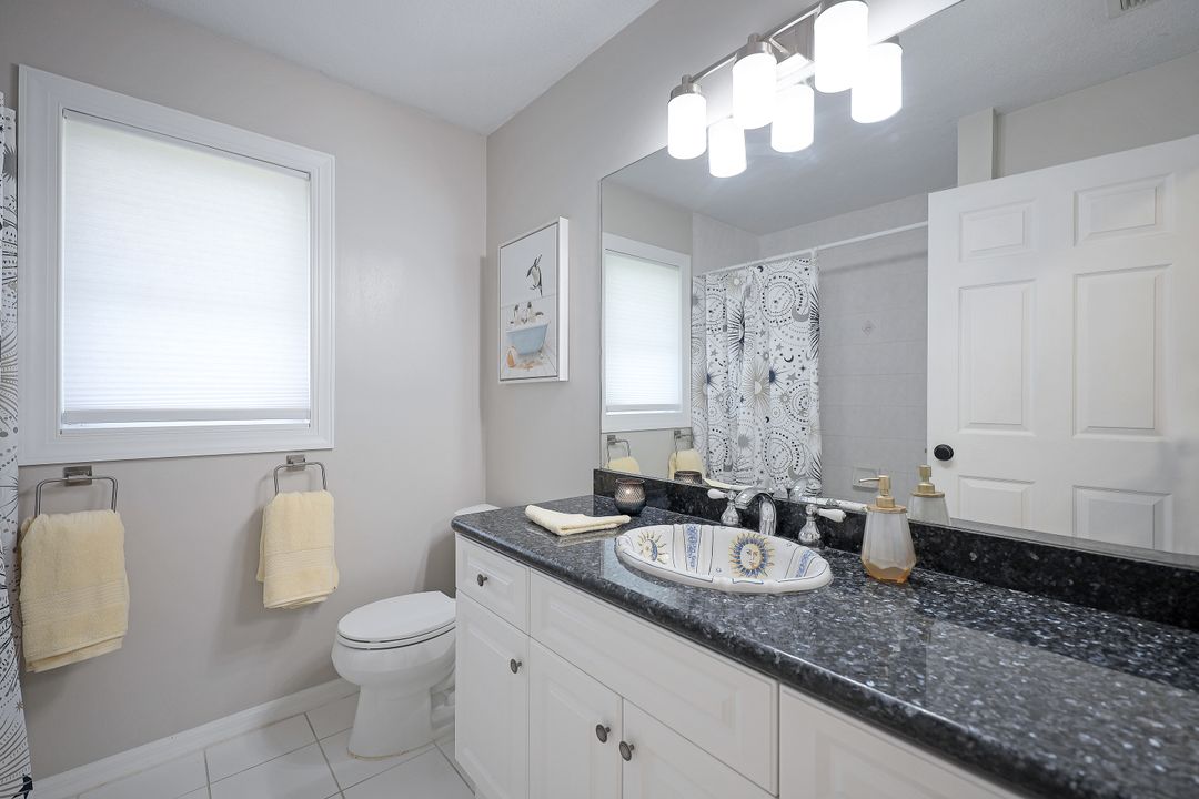 282 Madison Dr, Naples, FL 34110