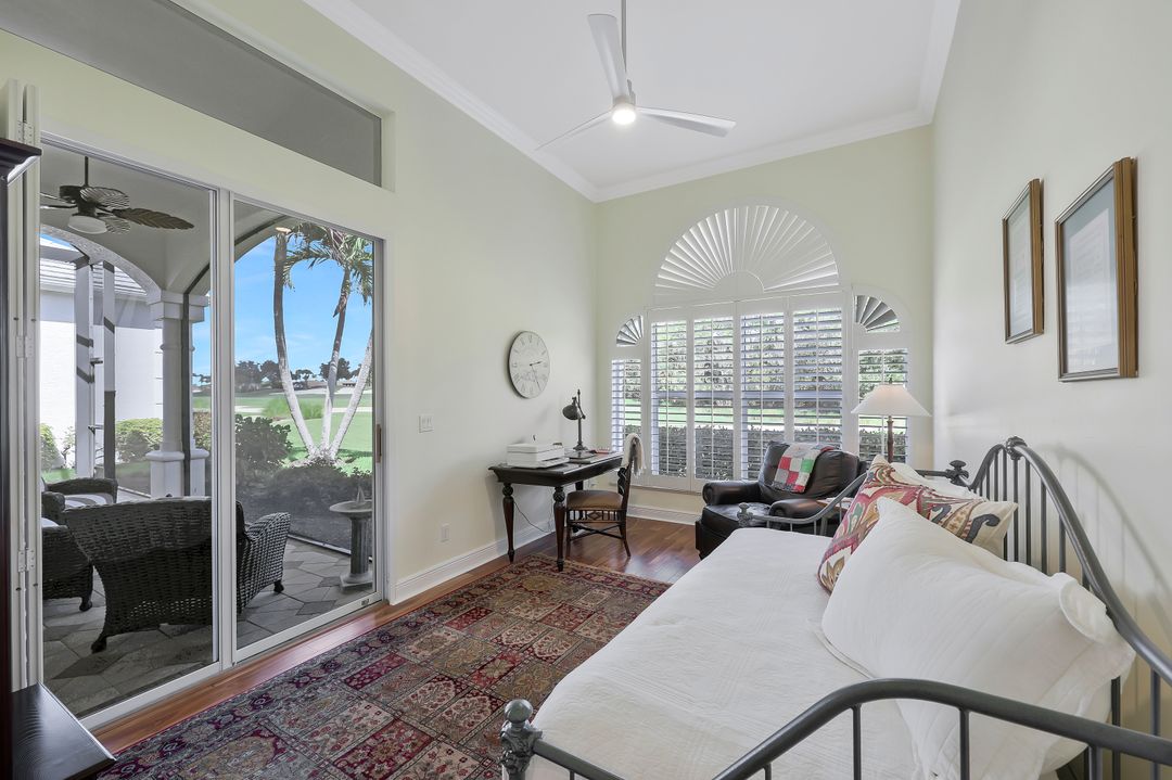 5058 Kensington High St, Naples, FL 34105