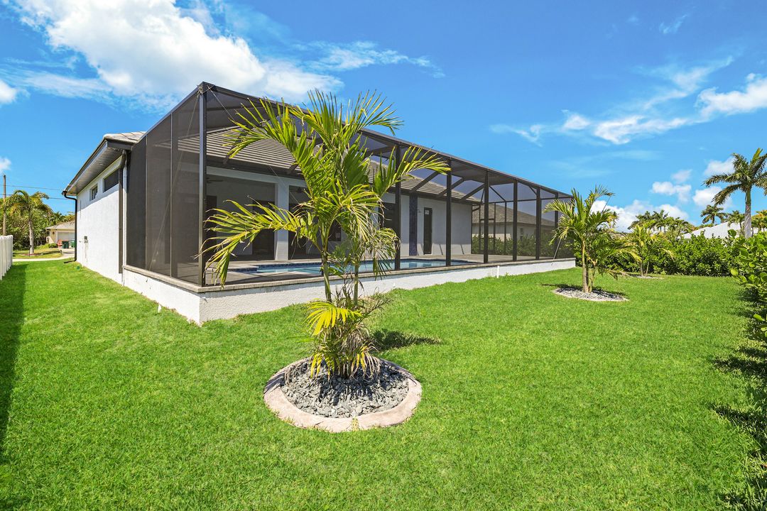 2833 SW 25th Ave, Cape Coral, FL 33914