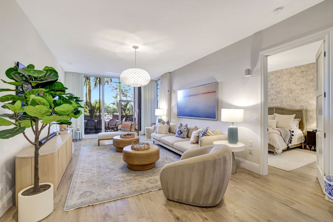 6849 Grenadier Blvd #105, Naples, FL 34108