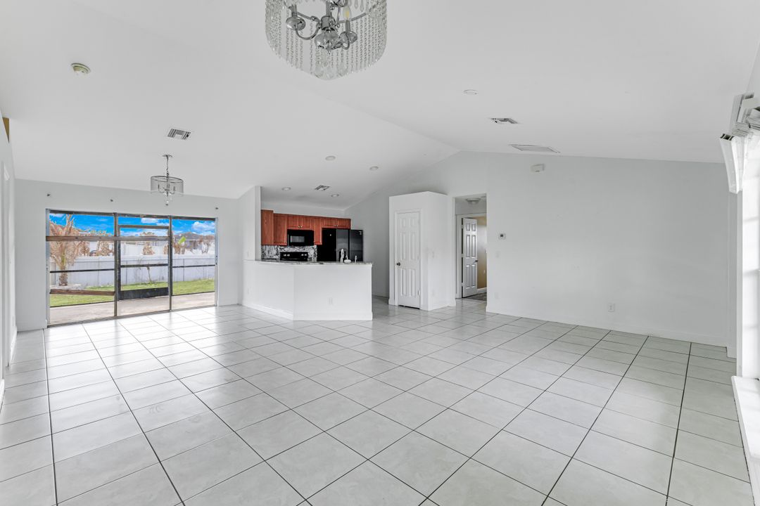 2917 4th St SW, Lehigh Acres, FL 33976