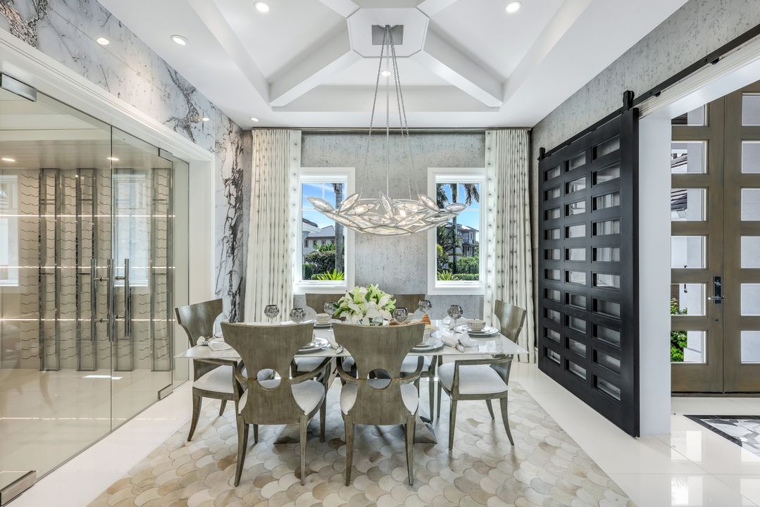 309 Neapolitan Way, Naples, FL 34103