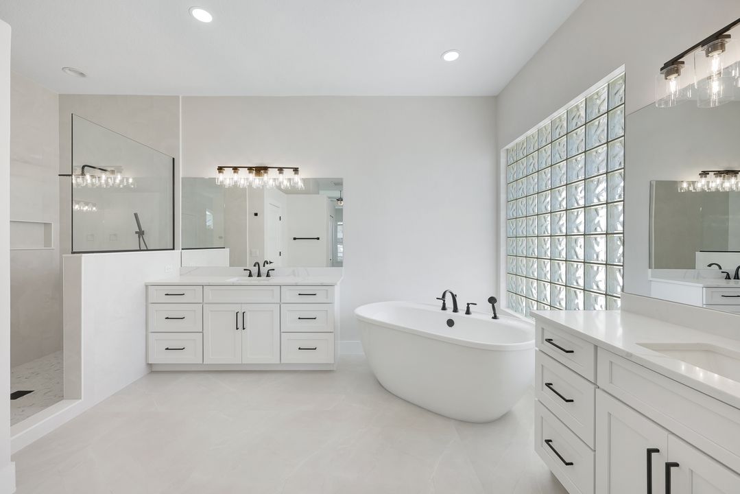 1524 SW 56th Terrace, Cape Coral, FL 33914