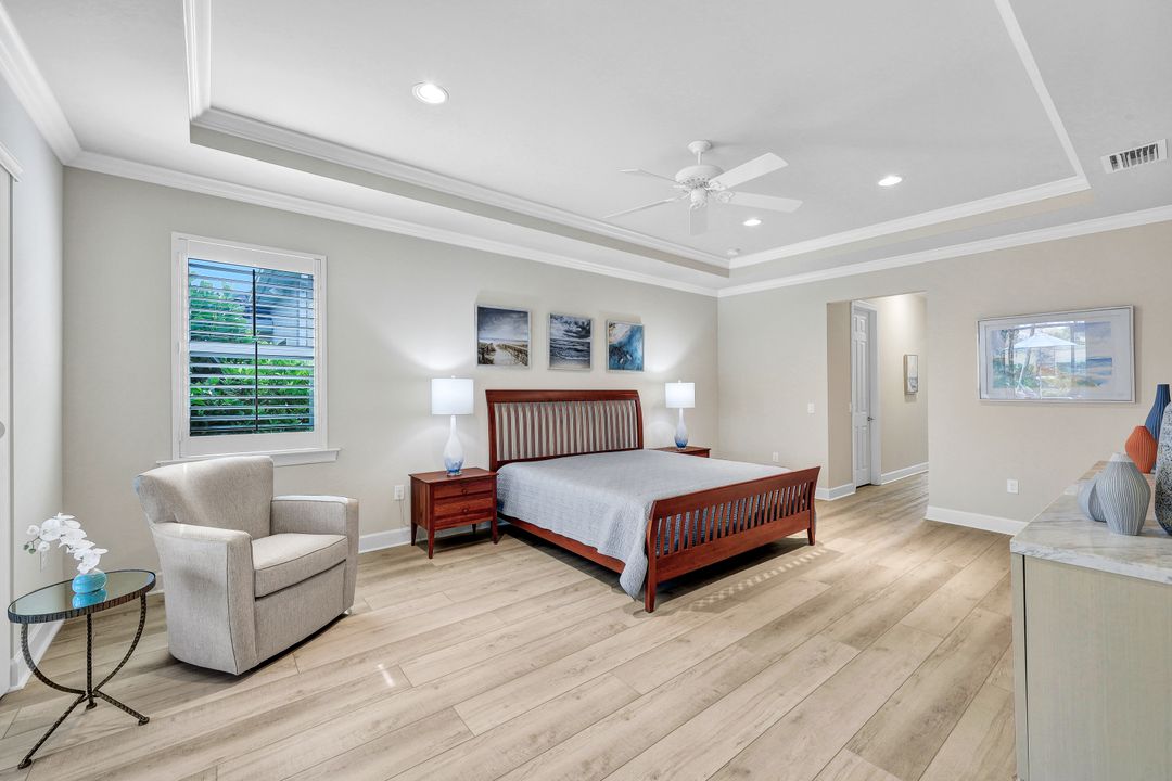 9314 Quarry Dr, Naples, FL 34120