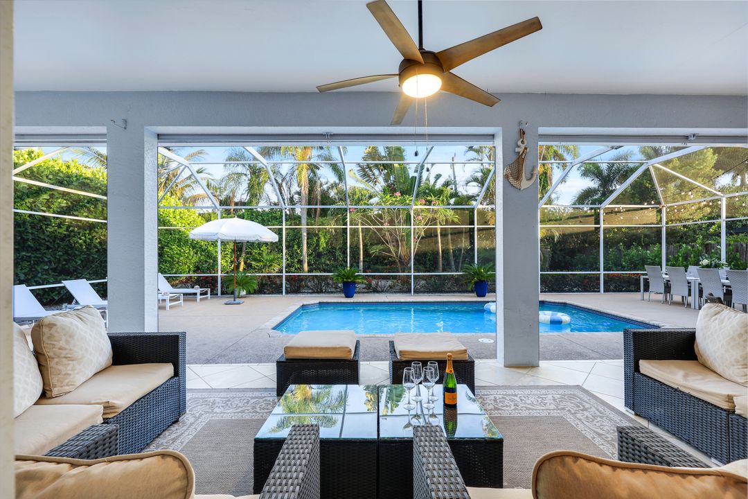 778 95th Ave N, Naples, FL 34108