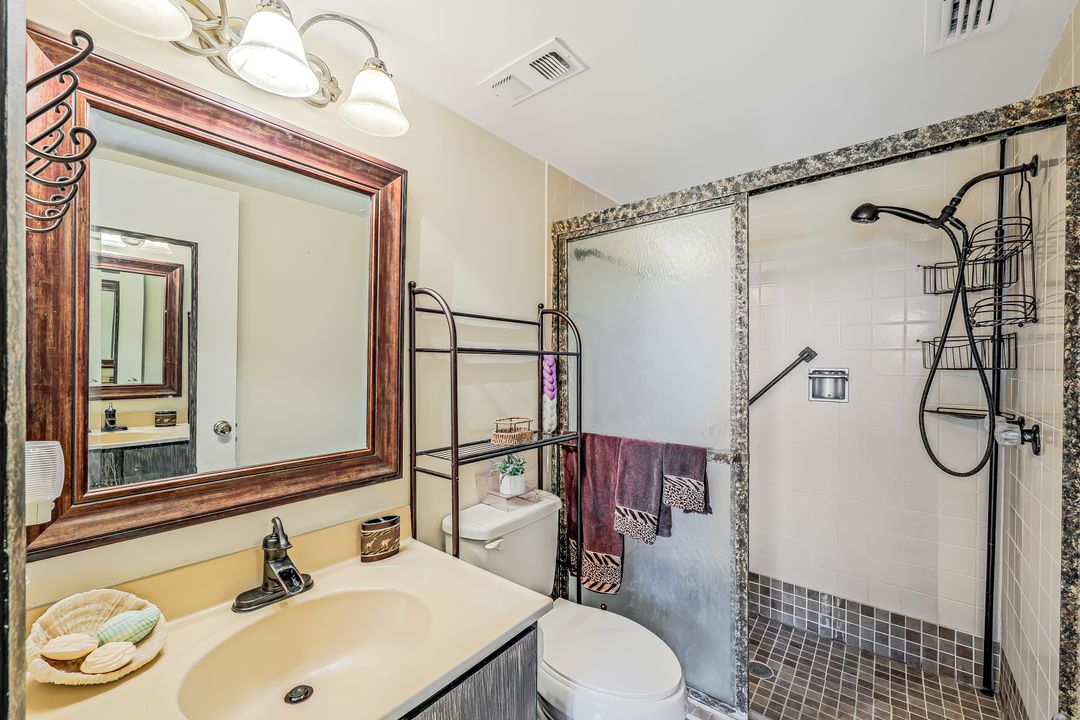 1624 Pine Valley Dr #118, Fort Myers, FL 33907