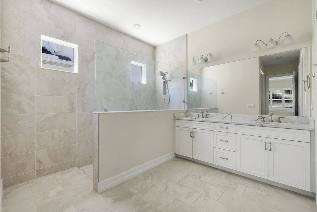 28113 Captiva Shell Lp, Bonita Springs, FL 34135