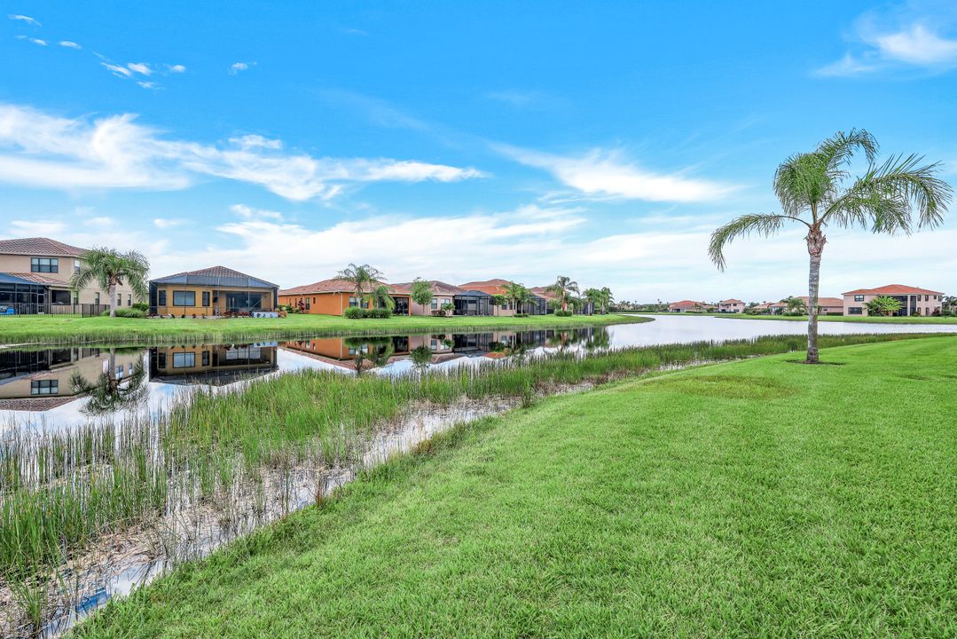 11532 Stonecreek Cir, Fort Myers, FL 33913