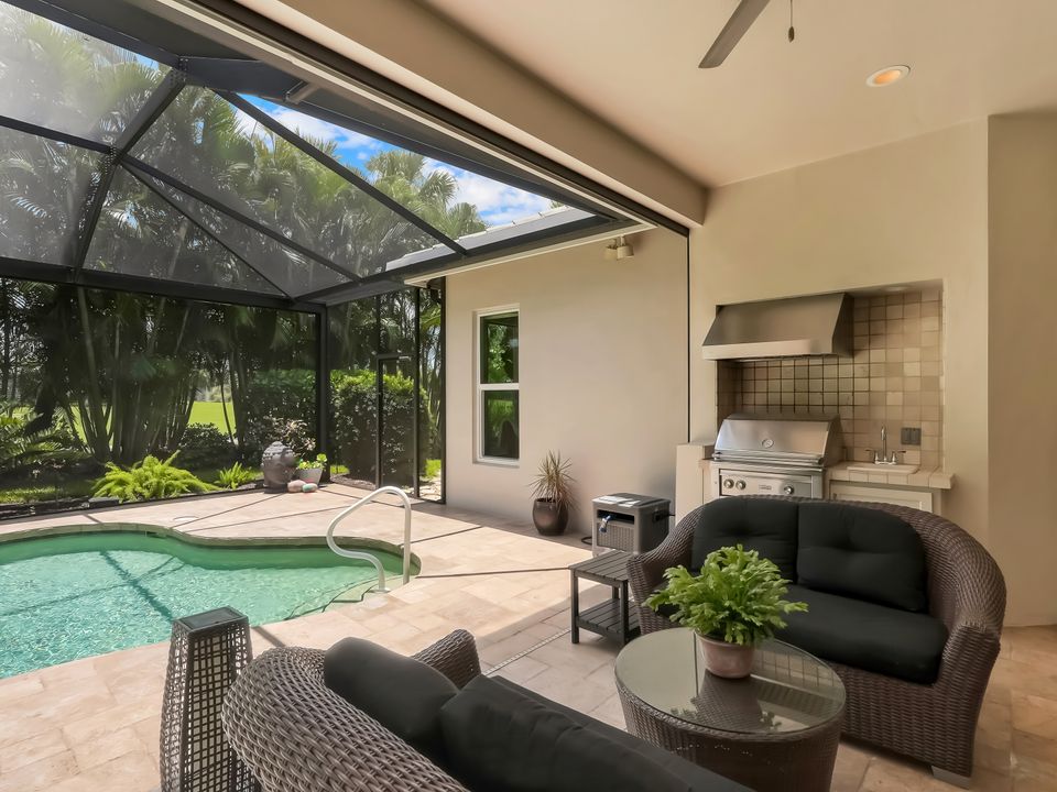 23151 Foxberry Ln, Bonita Springs, FL 34135