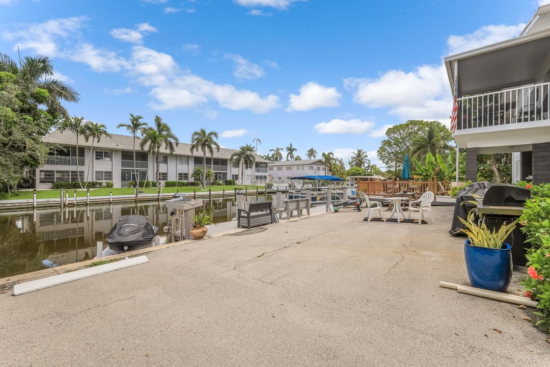 1605 Chesapeake Ave #4, Naples, FL 34102