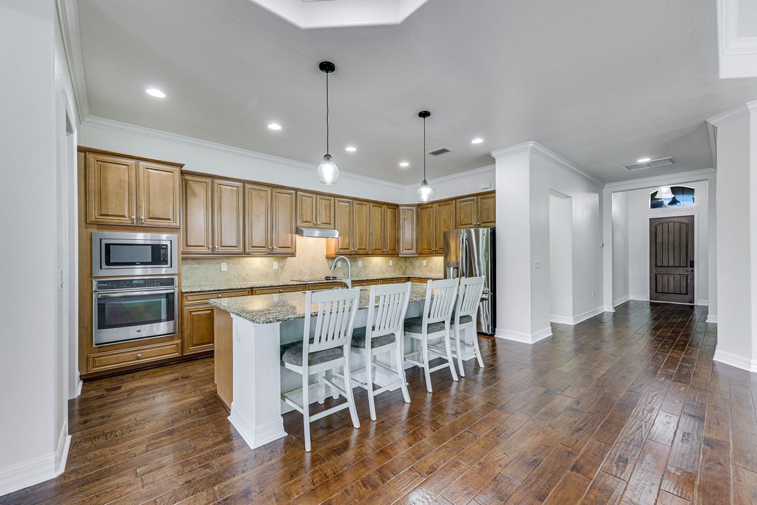 12643 Kinross Ln, Naples, FL 34120