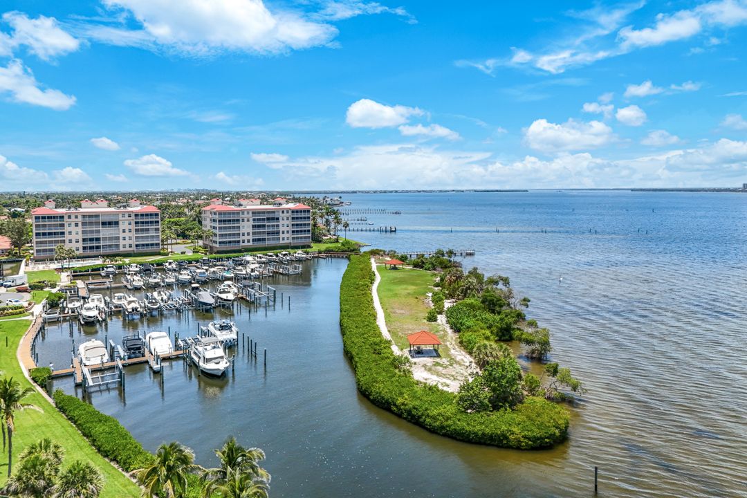 15084 Stella Del Mar Ln, Fort Myers, FL 33908
