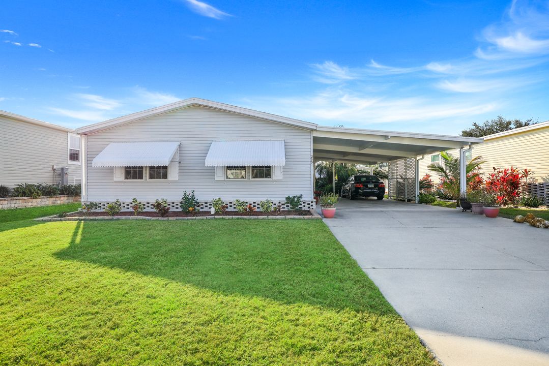 255 Riverwood Rd, Naples, FL 34114