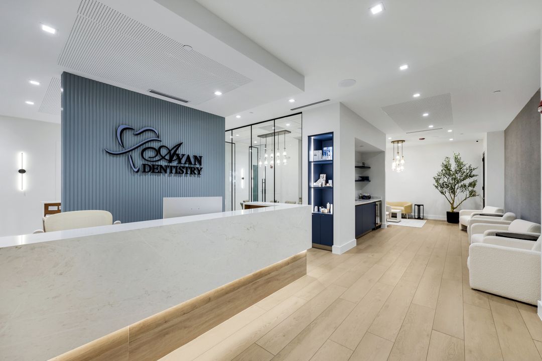 3080 Tamiami Trl E #202, Naples, FL 34112