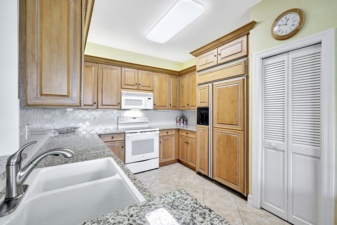 3501 Ballybridge Cir #102, Bonita Springs, FL 34134