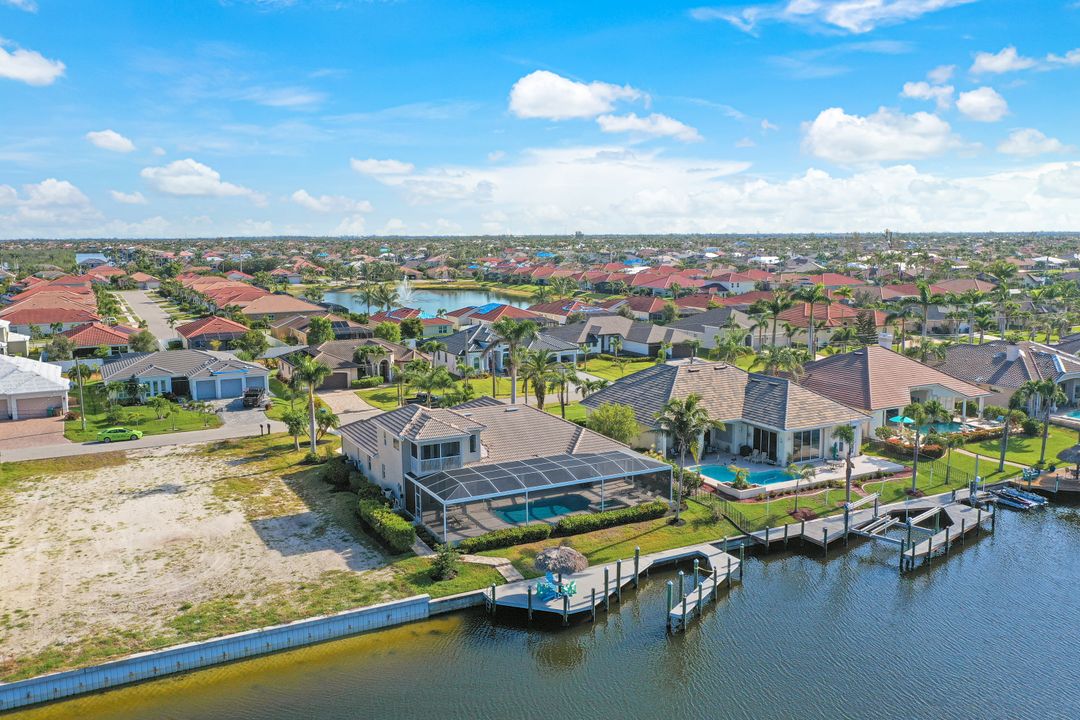 2834 SW 49th Terrace, Cape Coral, FL 33914