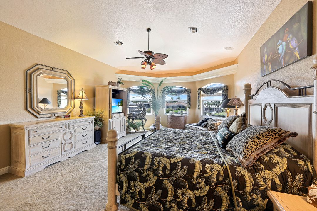 5231 SW 5th Pl, Cape Coral, FL 33914