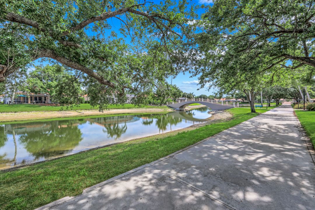 3604 El Verdado Ct, Naples, FL 34109