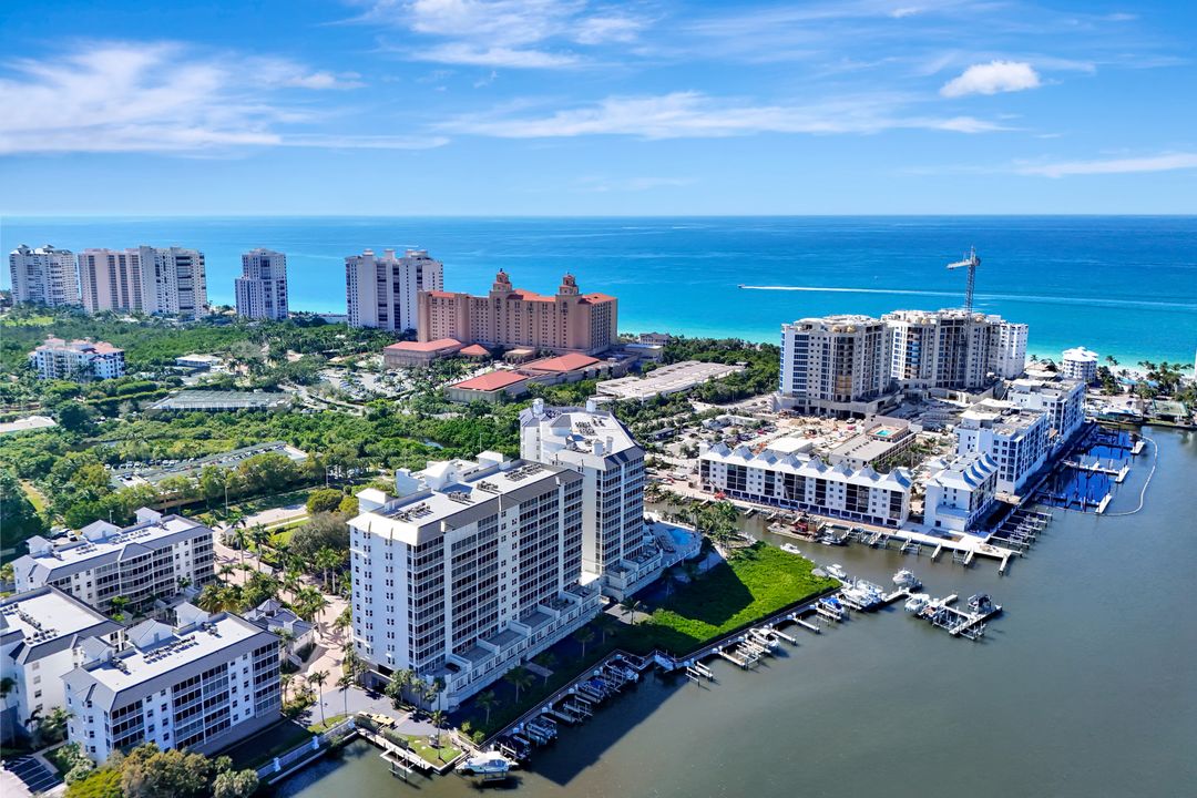 410 Flagship Dr #501, Naples, FL 34108