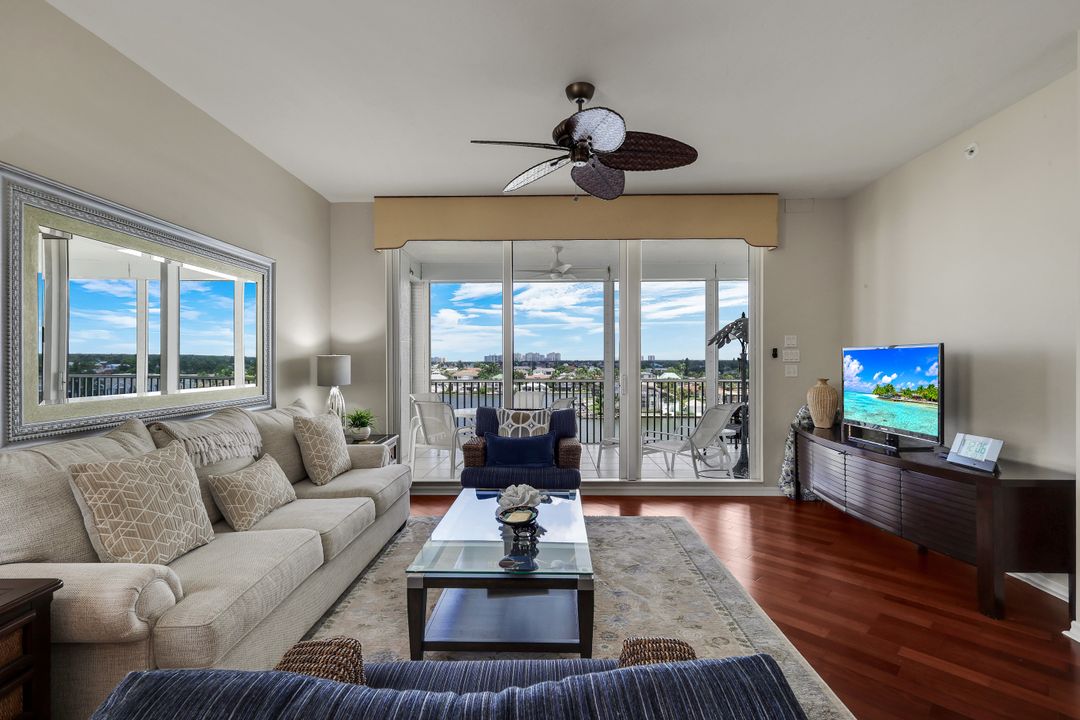 410 Flagship Dr #701, Naples, FL 34108