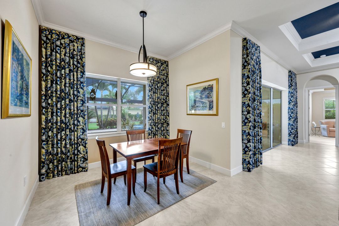 9314 Quarry Dr, Naples, FL 34120