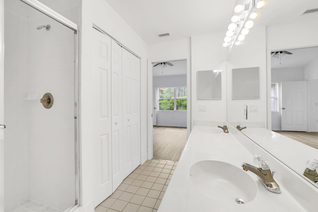 6635 Huntington Lakes Cir #202, Naples, FL 34119