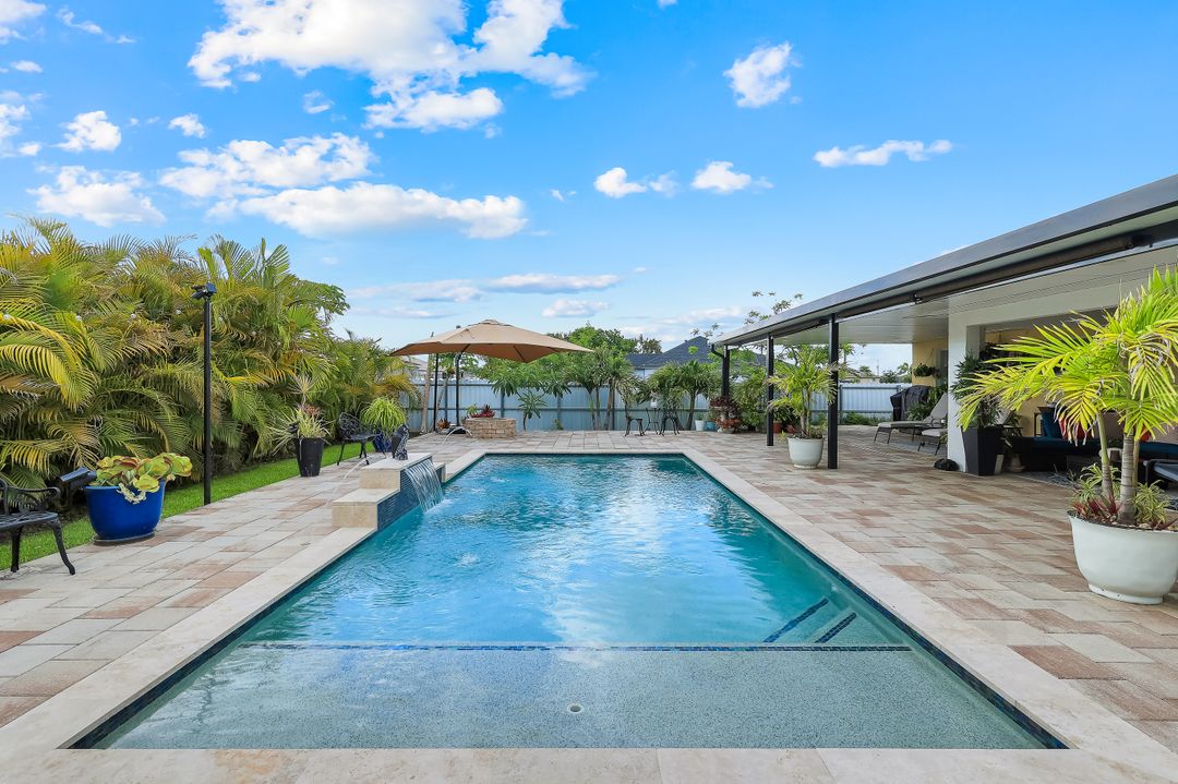 1006 NE 2nd Pl, Cape Coral, FL 33909