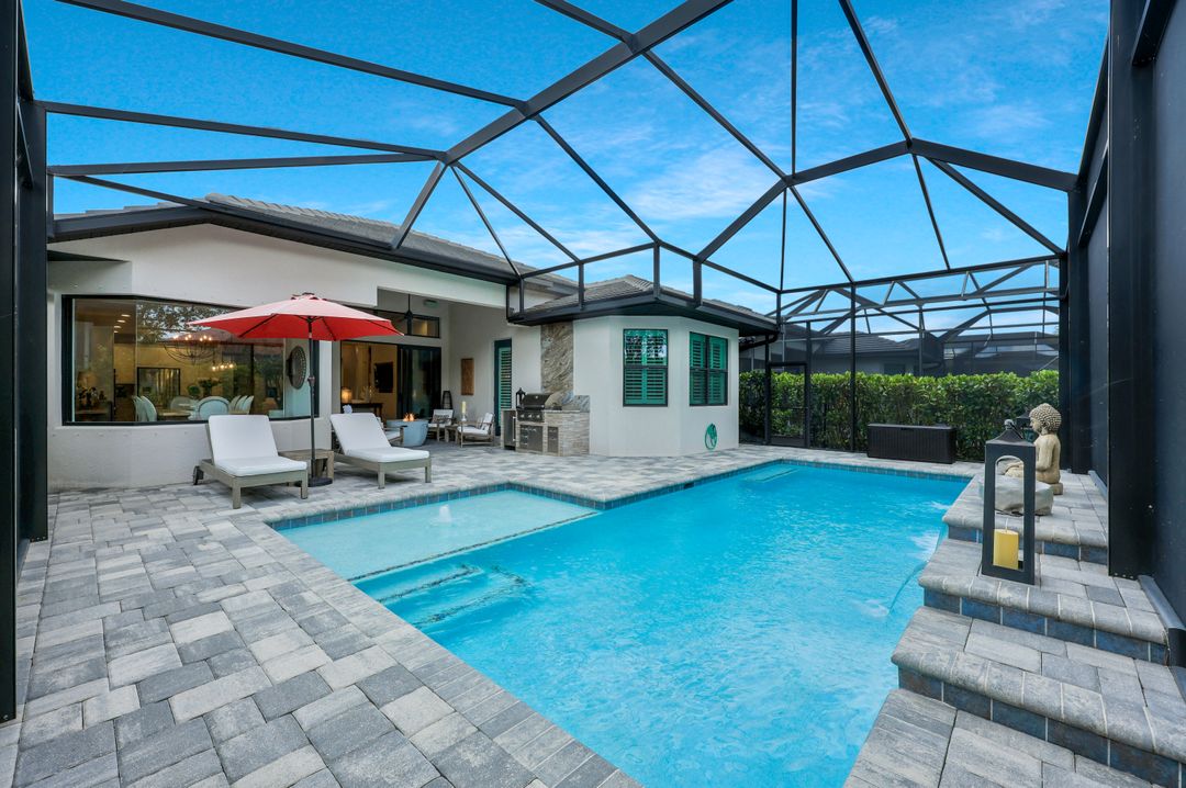 10082 Palazzo Dr, Naples, FL 34119