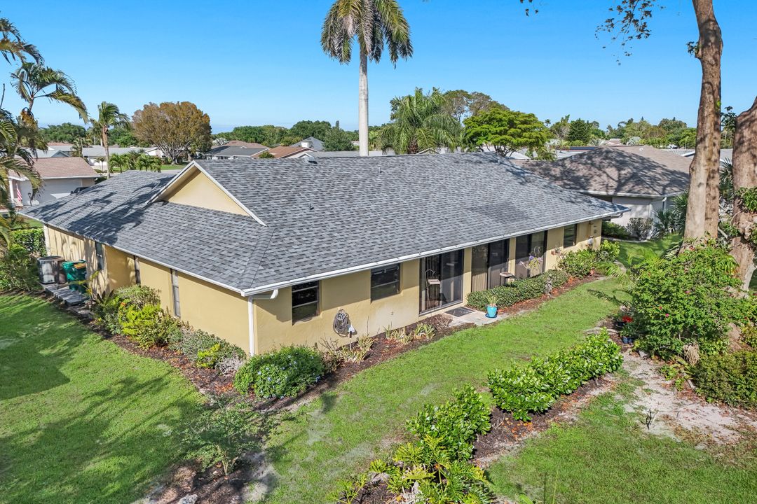 111 Blue Ridge Dr, Naples, FL 34112