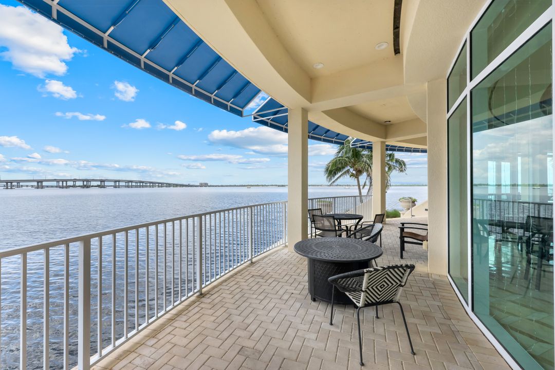 2745 First St #701, Fort Myers, FL 33916