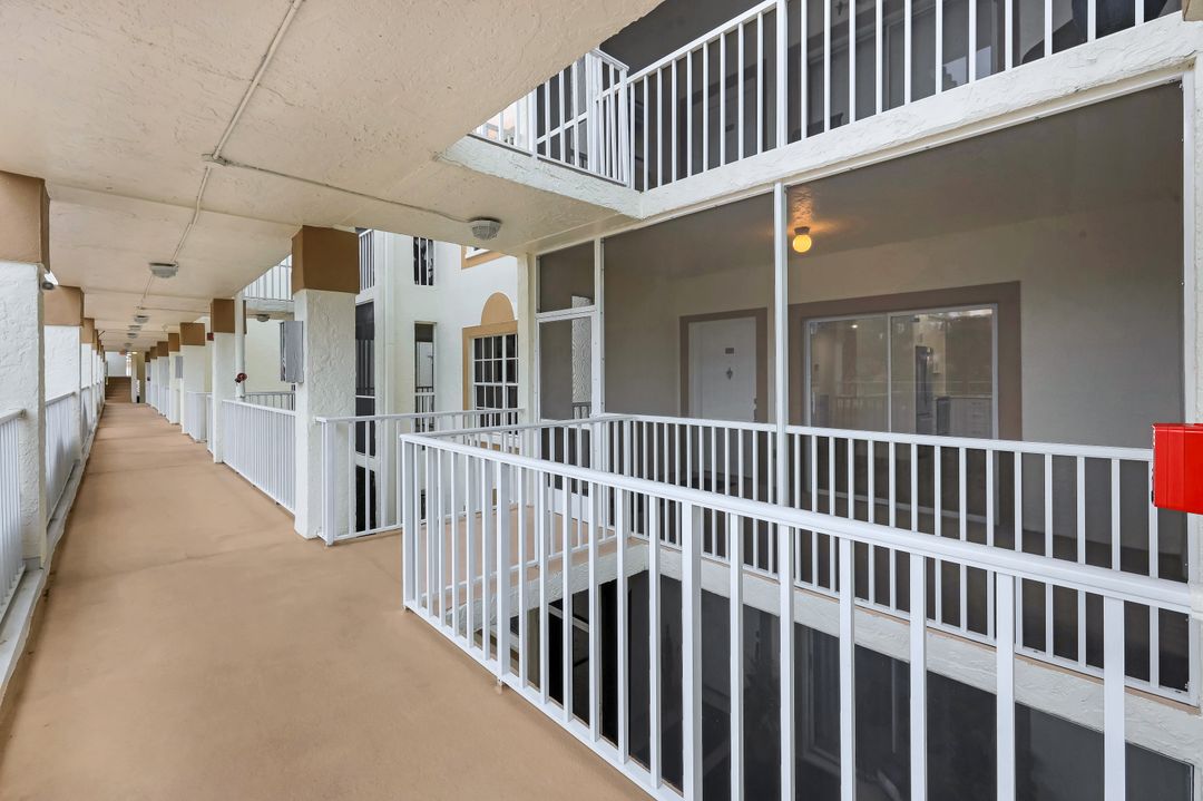 6030 Chardonnay Ln #204, Naples, FL 34119