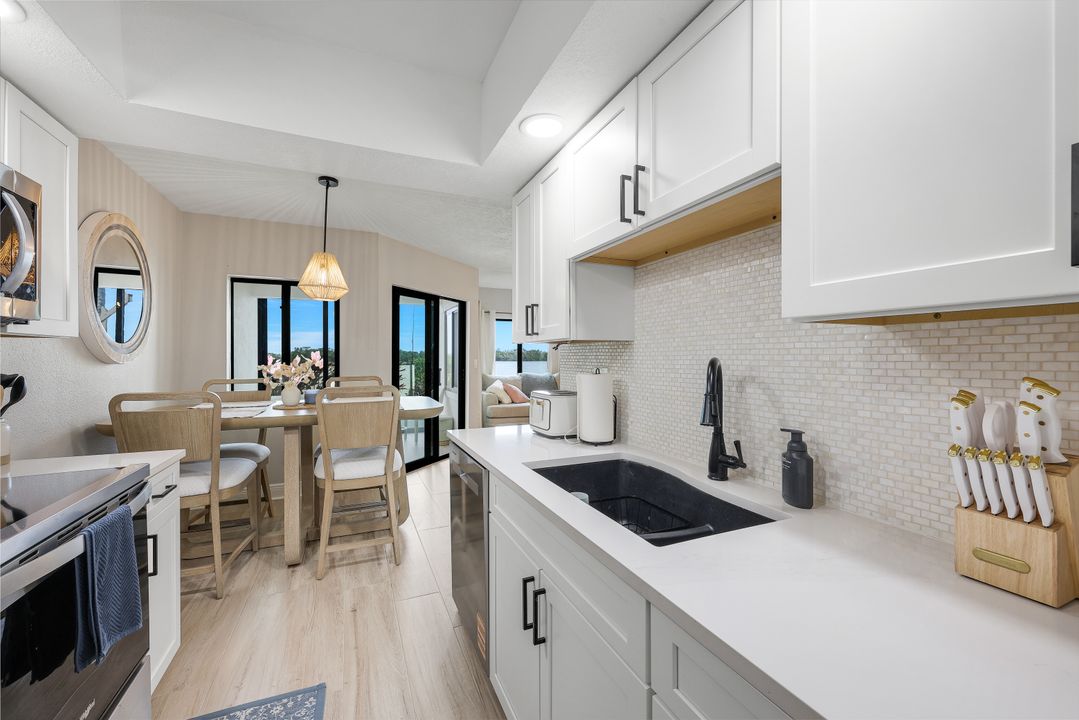 896 Buttonwood Dr  #108, Fort Myers Beach, FL 33931