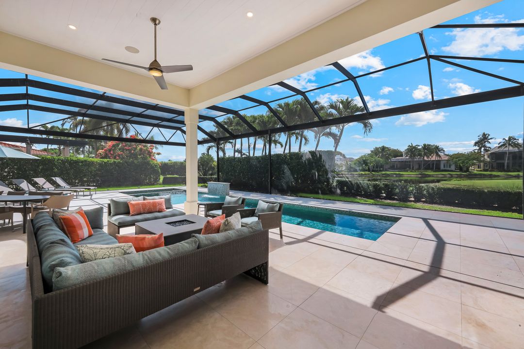 2048 Isla Vista Ln, Naples, FL 34105