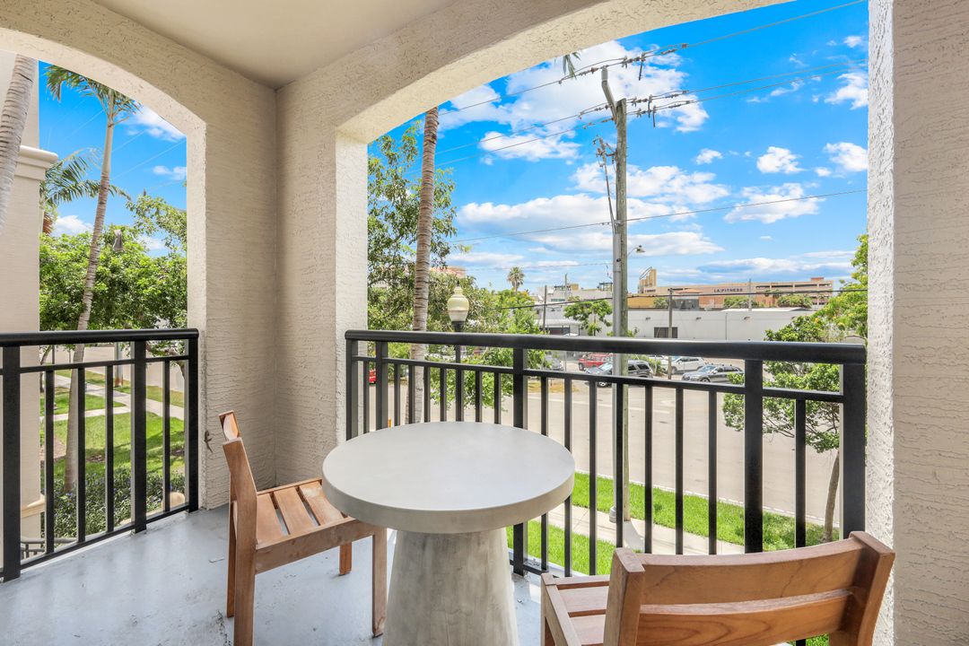 6620 SW 57th Ave #C202, South Miami, FL 33143