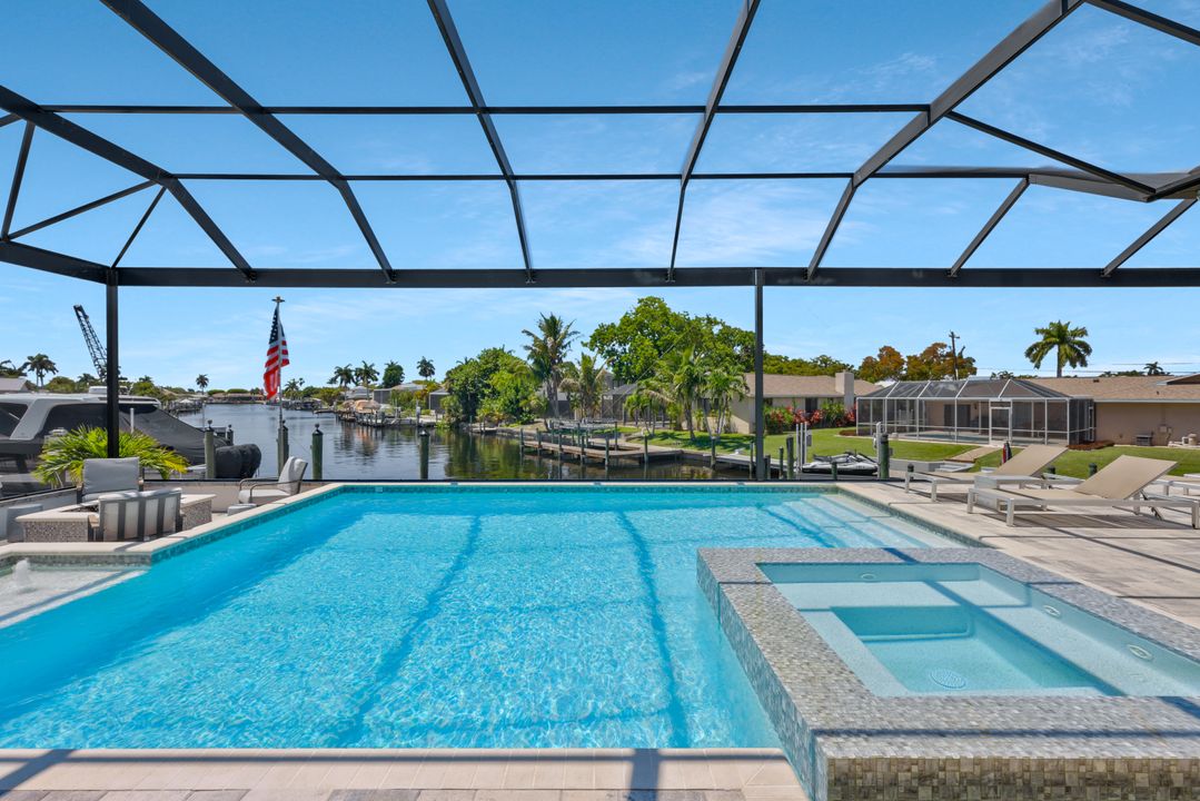 3816 SE 21st Pl, Cape Coral, FL 33904