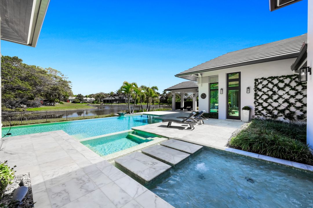 2818 Thistle Way, Naples, FL 34105