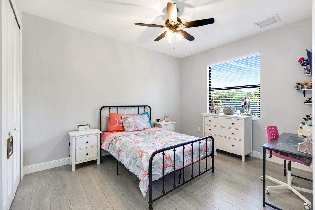 763 35th Ave NW, Naples, FL 34120