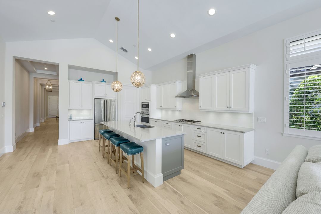 16484 Talis Park Dr, Naples, FL 34110