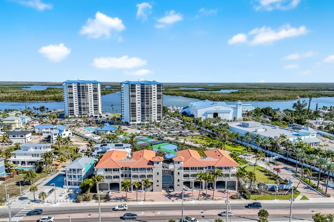 4633 Estero Blvd #201, Fort Myers Beach, FL 33931