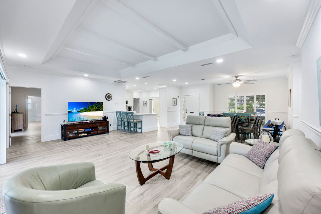 878 Teryl Rd, Naples, FL 34112