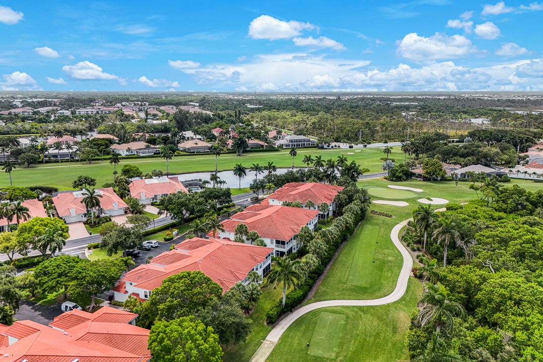 4700 Yacht Harbor Dr #611, Naples, FL 34112