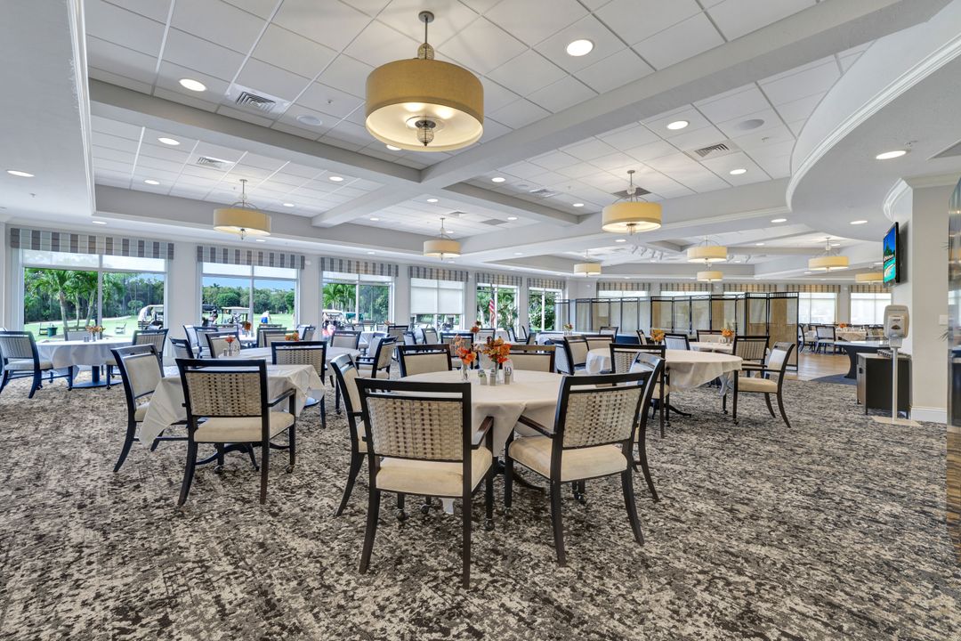 228 Fox Glen Dr #3203, Naples, FL 34104