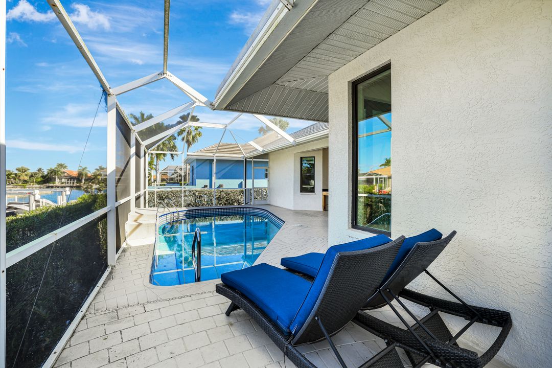 910 Ivory Ct, Marco Island, FL 34145