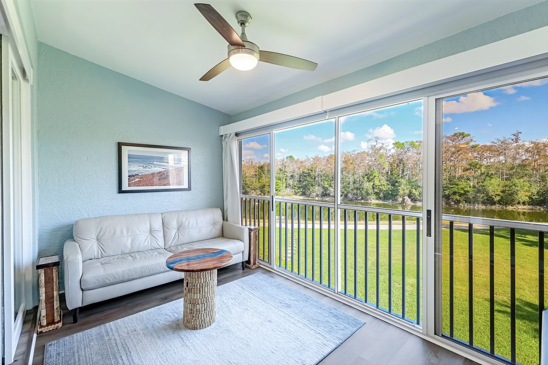 524 Lake Louise Cir #504, Naples, FL 34110