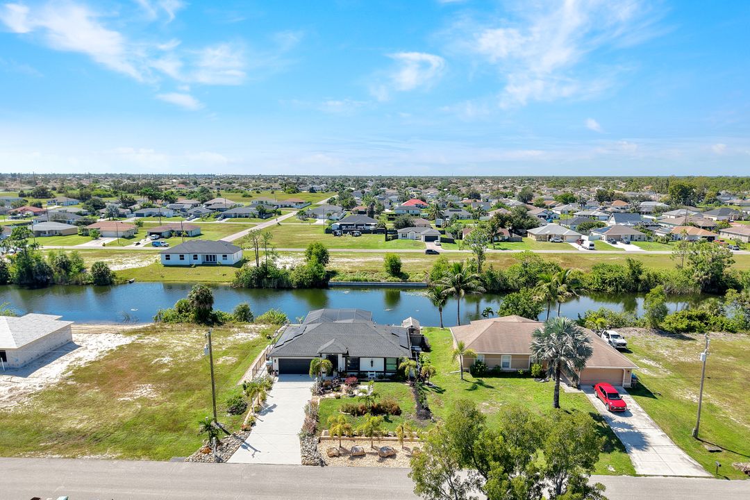 2906 NE 6th Ave, Cape Coral, FL 33909