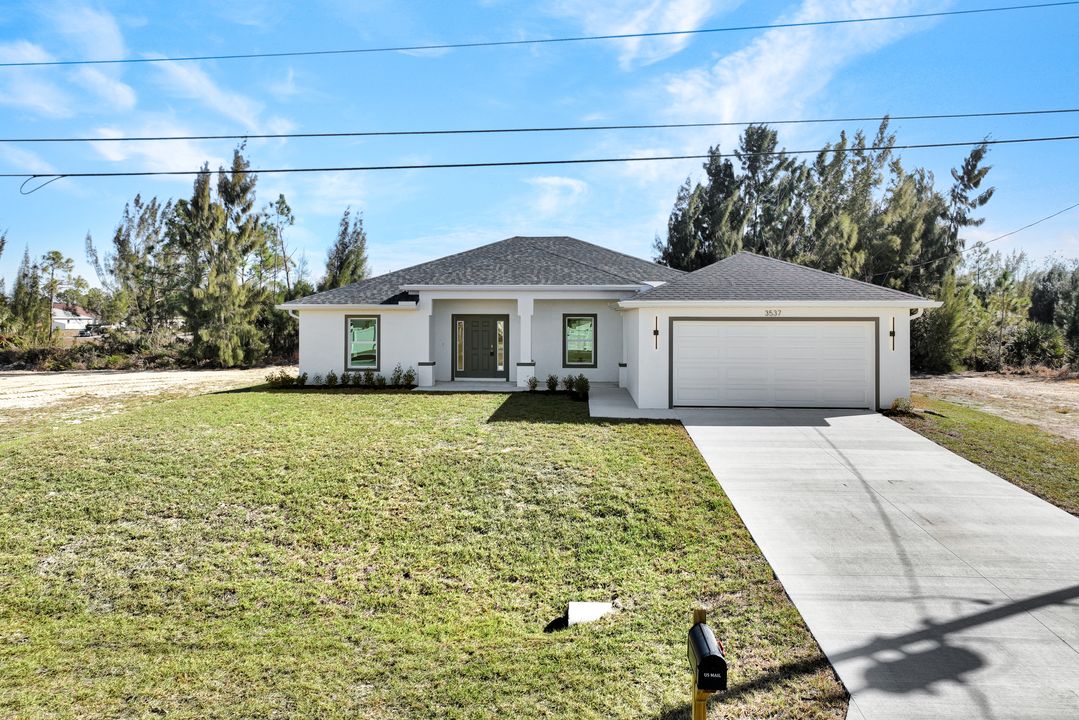 3537 NE 21st Ave, Cape Coral, FL 33909