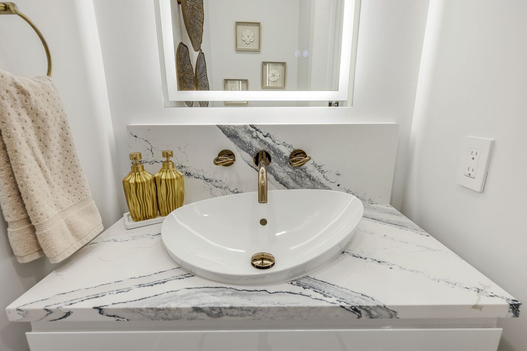 4316 Sands Blvd, Cape Coral, FL 33914