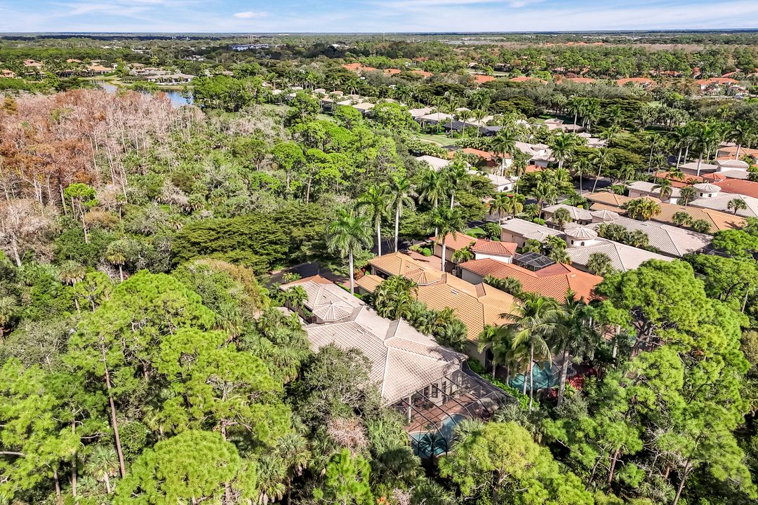 18051 Lagos Way, Naples, FL 34110